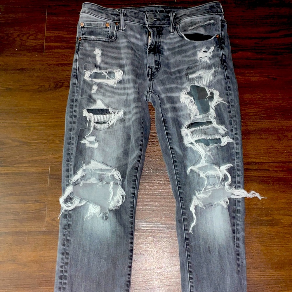 These are Black and Grey American Eagle ripped jeans. Supreme skinny stretch.